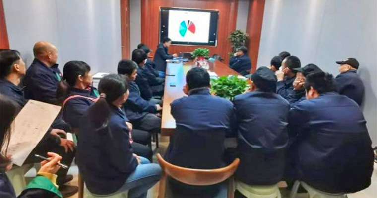 普及健康知識，呵護自身健康——超凡標牌開展員工職業(yè)健康知識培訓(xùn)